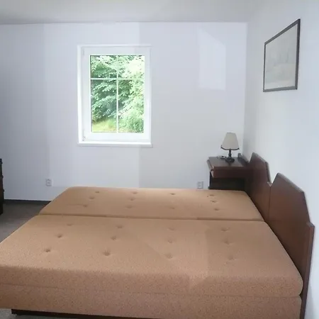 Cerny Mlyn Panzió Březová