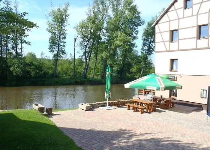 Panzió Cerny Mlyn Březová